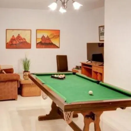 A Orba Pour 6 Personnes Avec Piscine Privee Et Belles Vues Et Montagne - Hisp-10-8 Villa *