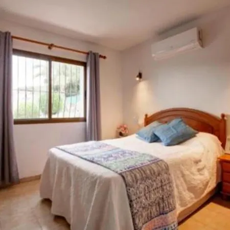 A Orba Pour 6 Personnes Avec Piscine Privee Et Belles Vues Et Montagne - Hisp-10-8 * Benigembla